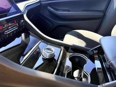 2023 Jeep Grand Cherokee Laredo 4x4