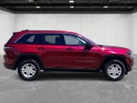 2023 Jeep Grand Cherokee Laredo 4x4