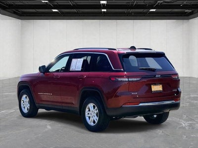 2023 Jeep Grand Cherokee Laredo 4x4