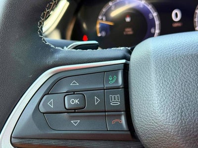 2023 Jeep Grand Cherokee Laredo 4x4