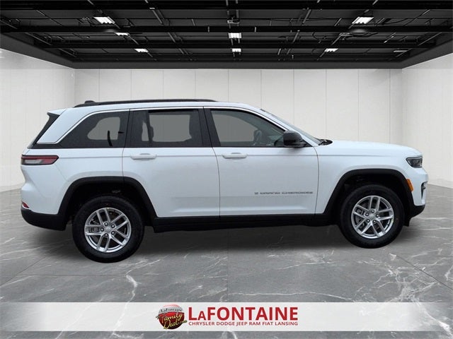 2026 Jeep Grand Cherokee GRAND CHEROKEE LAREDO X 4X4