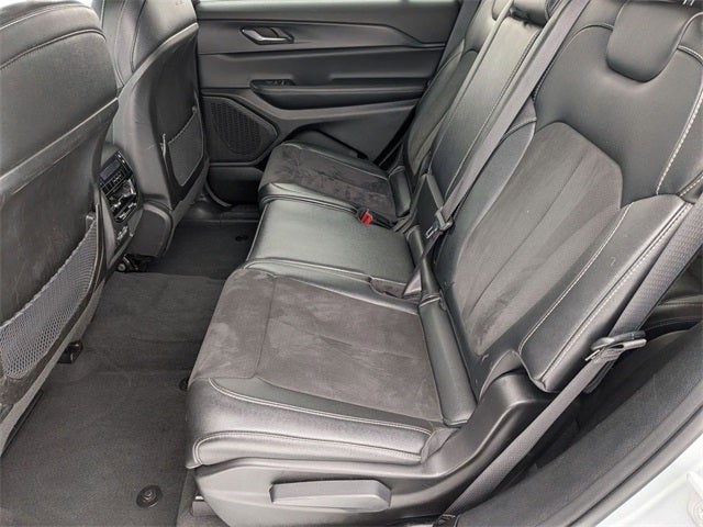 2024 Jeep Grand Cherokee L Altitude 4x4