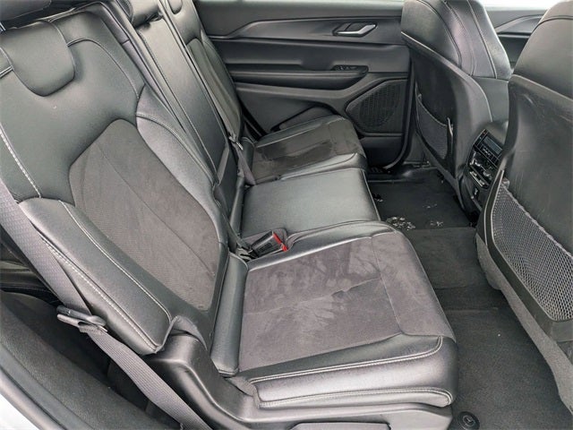 2024 Jeep Grand Cherokee L Altitude 4x4