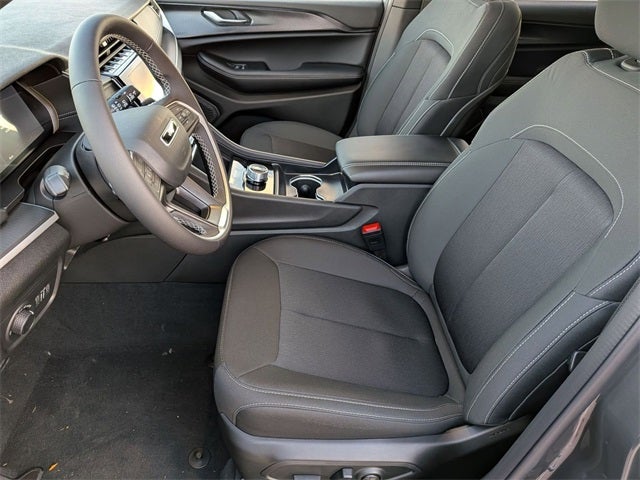 2025 Jeep Grand Cherokee L GRAND CHEROKEE L LAREDO X 4X4