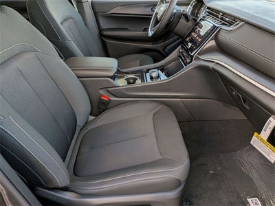 2025 Jeep Grand Cherokee L GRAND CHEROKEE L LAREDO X 4X4