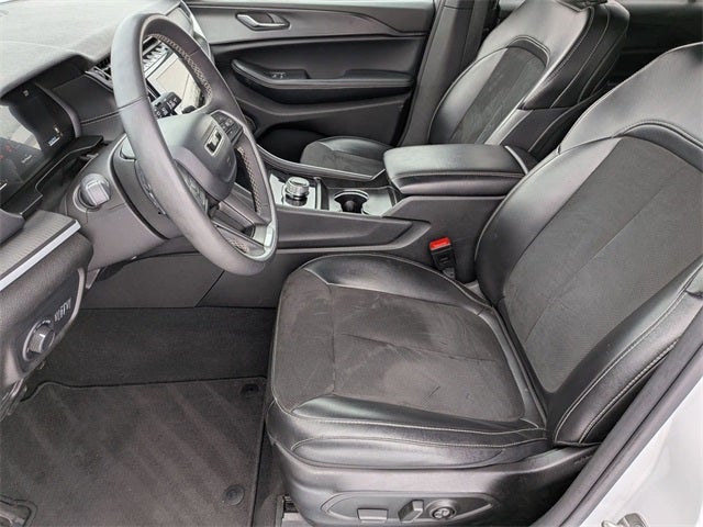 2024 Jeep Grand Cherokee L Altitude 4x4