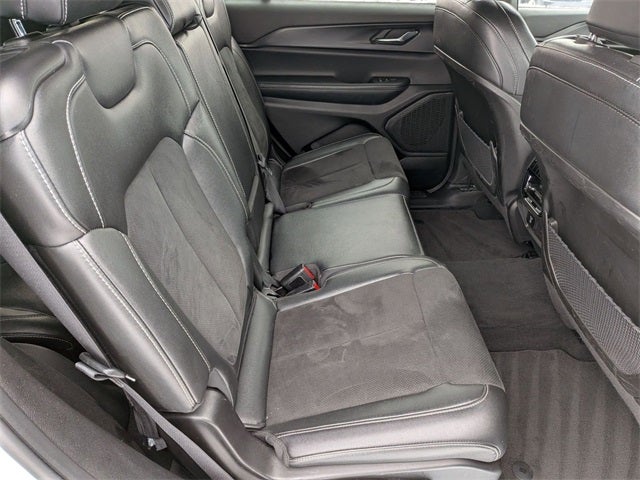 2024 Jeep Grand Cherokee L Altitude 4x4