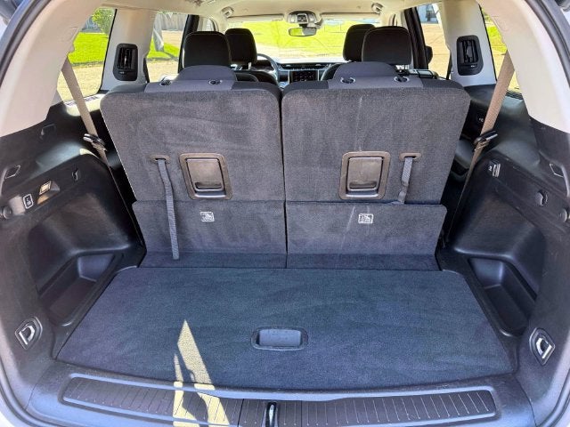 2023 Jeep Grand Cherokee L Laredo 4x4