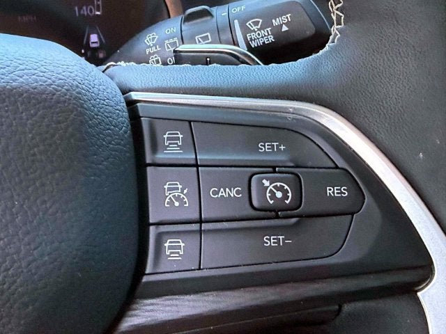 2023 Jeep Grand Cherokee L Laredo 4x4
