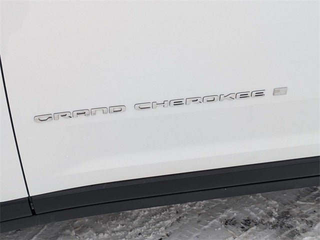 2023 Jeep Grand Cherokee L Laredo 4x4