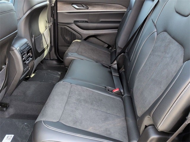 2026 Jeep Grand Cherokee L GRAND CHEROKEE L LAREDO ALTITUDE 4X4