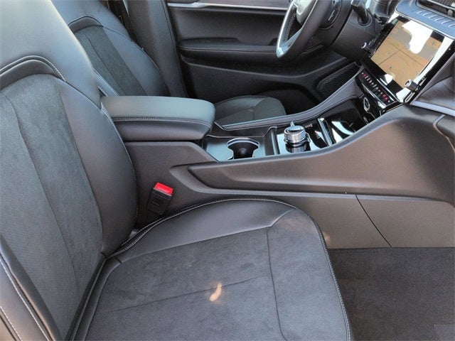 2026 Jeep Grand Cherokee L GRAND CHEROKEE L LAREDO ALTITUDE 4X4