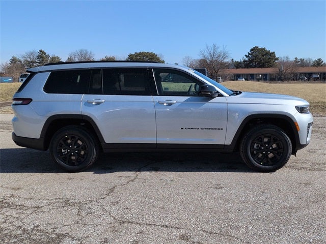 2026 Jeep Grand Cherokee L GRAND CHEROKEE L LAREDO ALTITUDE 4X4