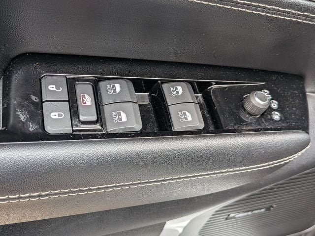 2025 Jeep Wagoneer L Series II 4x4