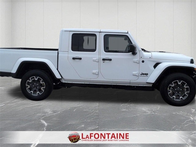 2026 Jeep Gladiator GLADIATOR SAHARA 4X4