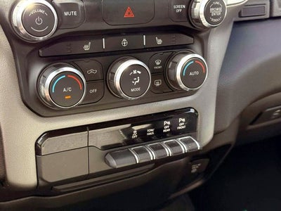 2019 RAM 1500 Big Horn/Lone Star Crew Cab 4x4 5'7' Box