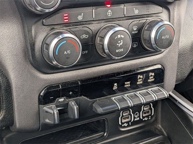 2020 RAM 1500 Big Horn Quad Cab 4x4 6'4' Box