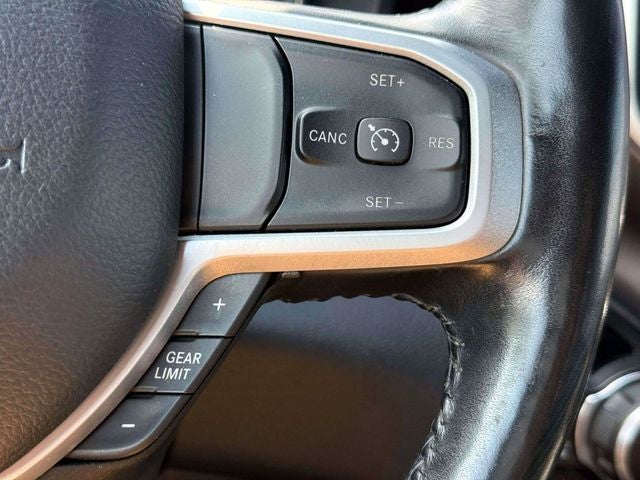 2020 RAM 1500 Big Horn Crew Cab 4x4 5'7' Box