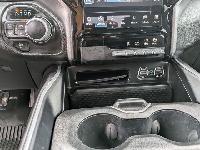 2023 RAM 1500 Big Horn Crew Cab 4x4 5'7' Box