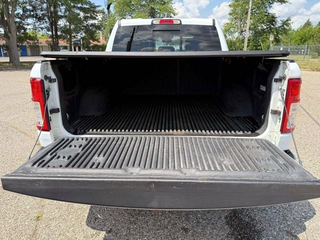 2020 RAM 1500 Big Horn Crew Cab 4x4 5'7' Box