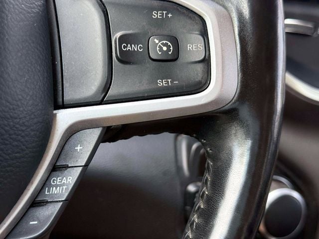 2020 RAM 1500 Big Horn Crew Cab 4x4 5'7' Box