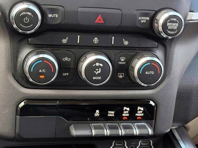 2020 RAM 1500 Big Horn Crew Cab 4x4 5'7' Box