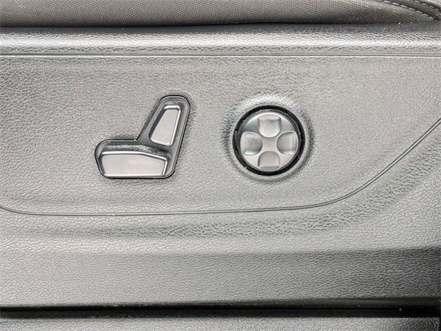 2020 RAM 1500 Big Horn Crew Cab 4x4 5'7' Box