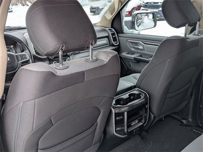 2020 RAM 1500 Big Horn Crew Cab 4x4 5'7' Box