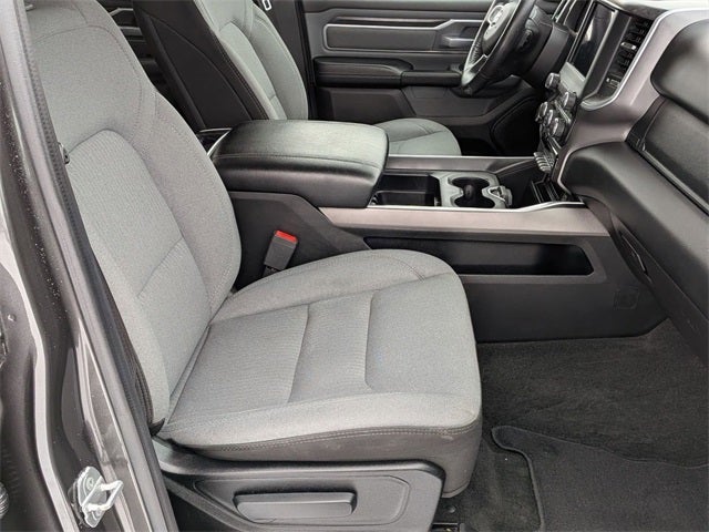 2020 RAM 1500 Big Horn Crew Cab 4x4 5'7' Box