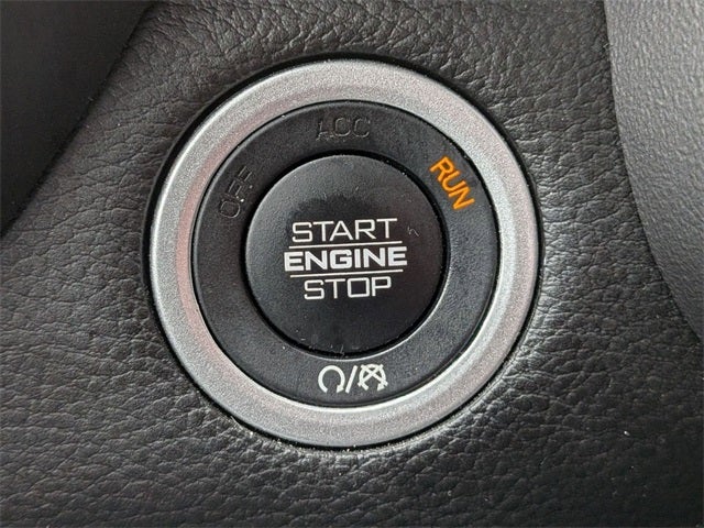 2024 RAM 1500 Laramie Crew Cab 4x4 5'7' Box