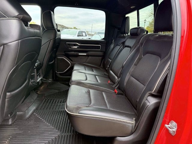 2019 RAM 1500 Laramie Crew Cab 4x4 5'7' Box