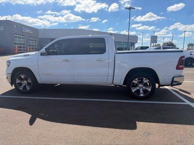 2020 RAM 1500 Laramie Crew Cab 4x4 5'7' Box
