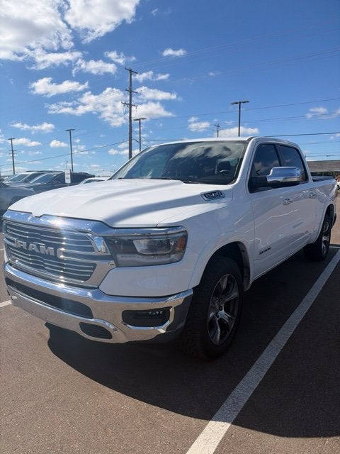2020 RAM 1500 Laramie Crew Cab 4x4 5'7' Box