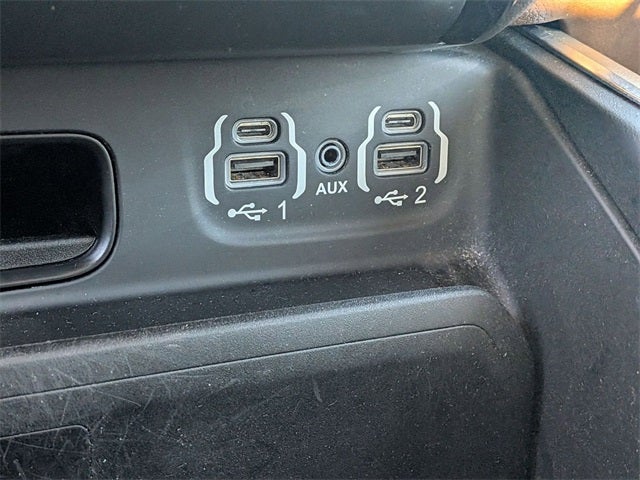 2021 RAM 1500 Laramie Crew Cab 4x4 5'7' Box