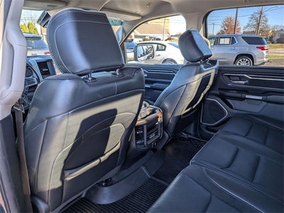 2022 RAM 1500 Laramie Crew Cab 4x4 5'7' Box