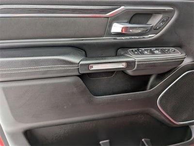 2024 RAM 1500 Laramie Crew Cab 4x4 5'7' Box