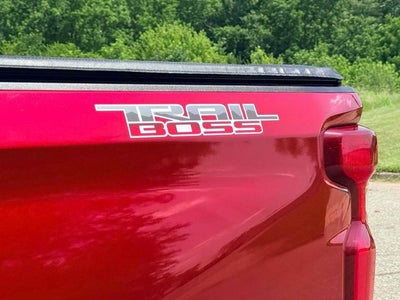 2021 Chevrolet Silverado 1500 4WD Crew Cab Short Bed Custom Trail Boss