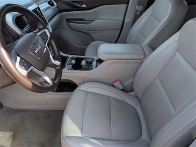 2023 GMC Acadia AWD SLT