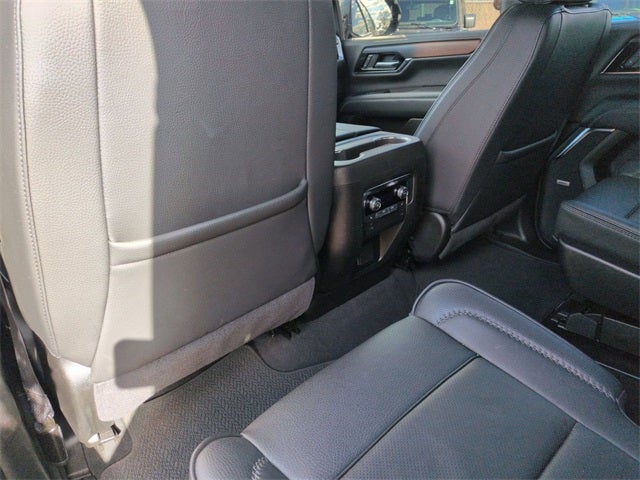 2025 GMC Yukon 4WD Denali