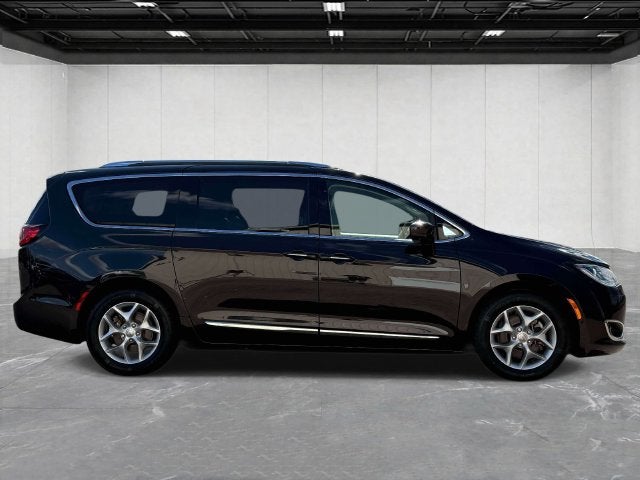2019 Chrysler Pacifica Touring L Plus