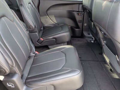2026 Chrysler Pacifica PACIFICA SELECT AWD