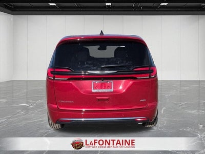 2026 Chrysler Pacifica PACIFICA SELECT AWD