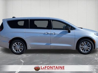 2026 Chrysler Pacifica PACIFICA SELECT AWD