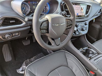 2026 Chrysler Pacifica PACIFICA LIMITED AWD