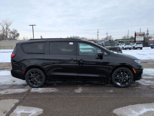2026 Chrysler Pacifica PACIFICA LIMITED AWD