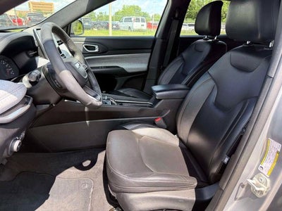 2024 Jeep Compass Latitude Lux FWD