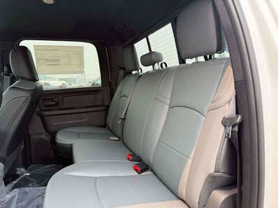 2026 RAM Ram 3500 RAM 3500 TRADESMAN CREW CAB 4X4 6'4' BOX
