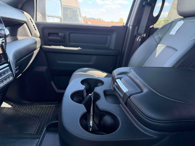 2027 RAM Ram 2500 RAM 2500 TRADESMAN CREW CAB 4X4 6'4' BOX