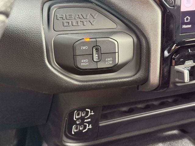 2027 RAM Ram 2500 RAM 2500 TRADESMAN CREW CAB 4X4 6'4' BOX