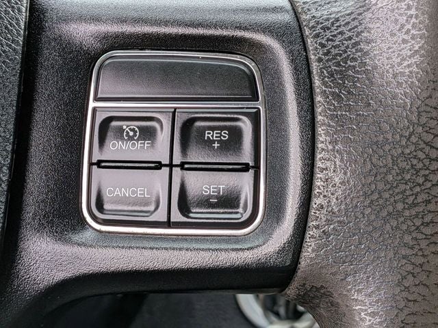 2018 RAM 2500 Tradesman Crew Cab 4x4 6'4' Box